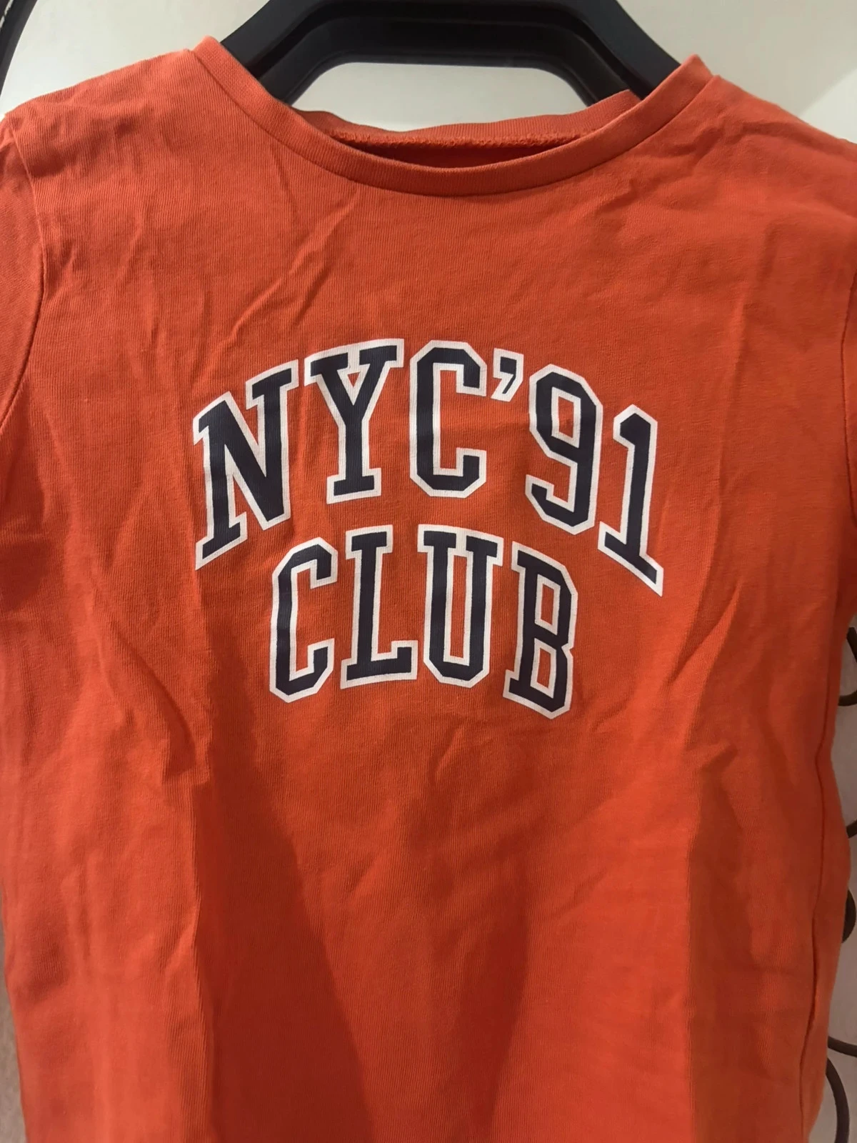 💚 T-shirt Manches Longues Oranje "NYC '91 CLUB" - Maat 5 Jaar - Zeer Goede Staat – photo 3